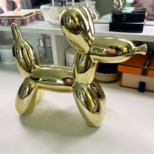 Balloon Dog Figure